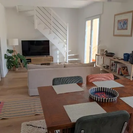 Large Bright Duplex In Les Minimes La Rochelle (Charente-Maritime)