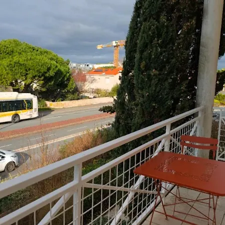 Large Bright Duplex In Les Minimes *